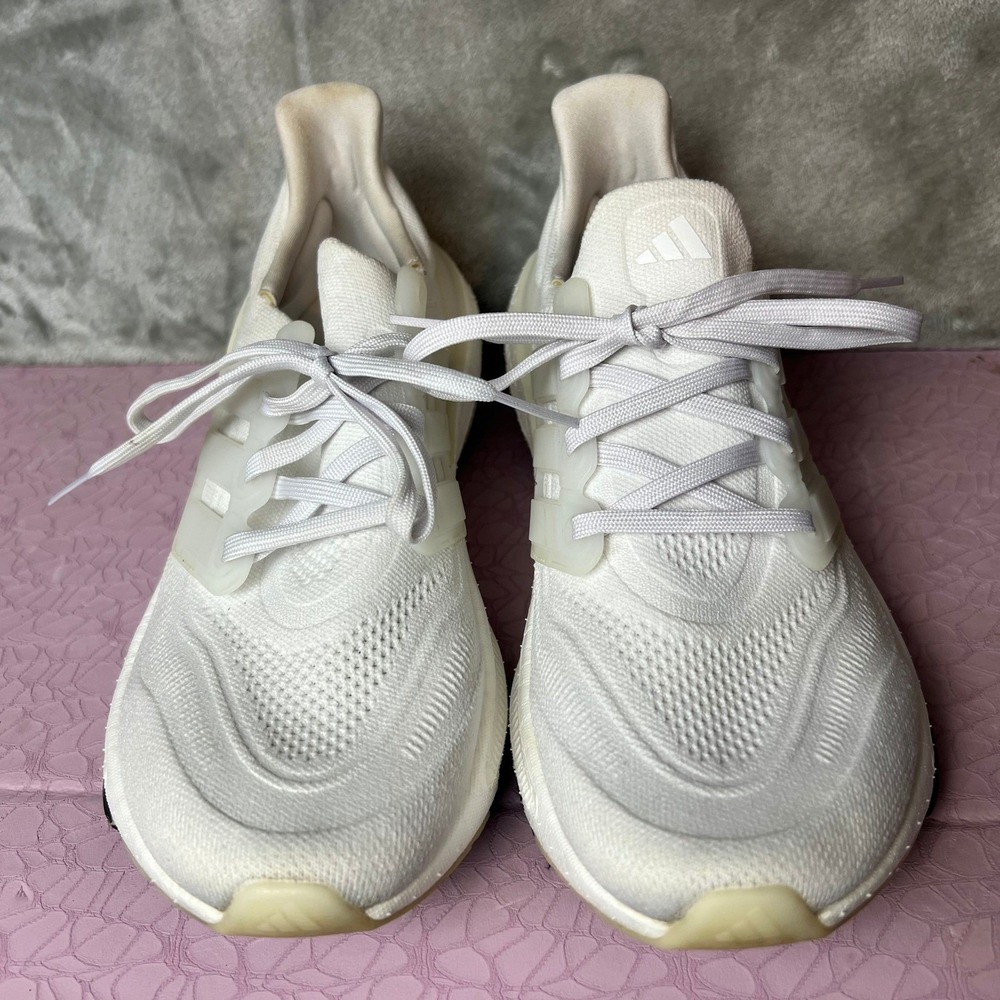 Adidas Ultraboost Mens Size 9 Running Shoes White Athletic Sneakers
